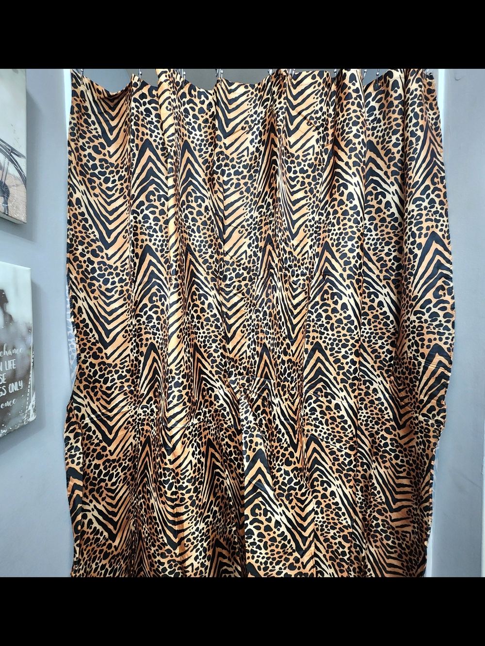 7pc Animal Safari Print Shower Curtain Set in Black and Tan New - Picture 2 of 15